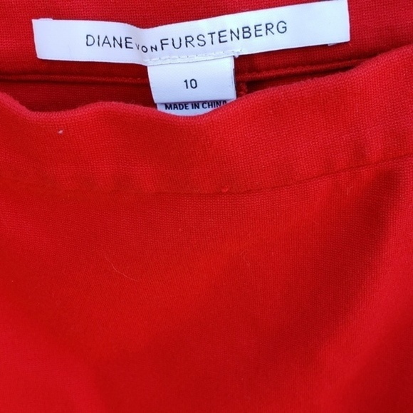 DIANE VON FURSTENBERG

Kimmie‎ Knee-Length - Picture 3 of 3